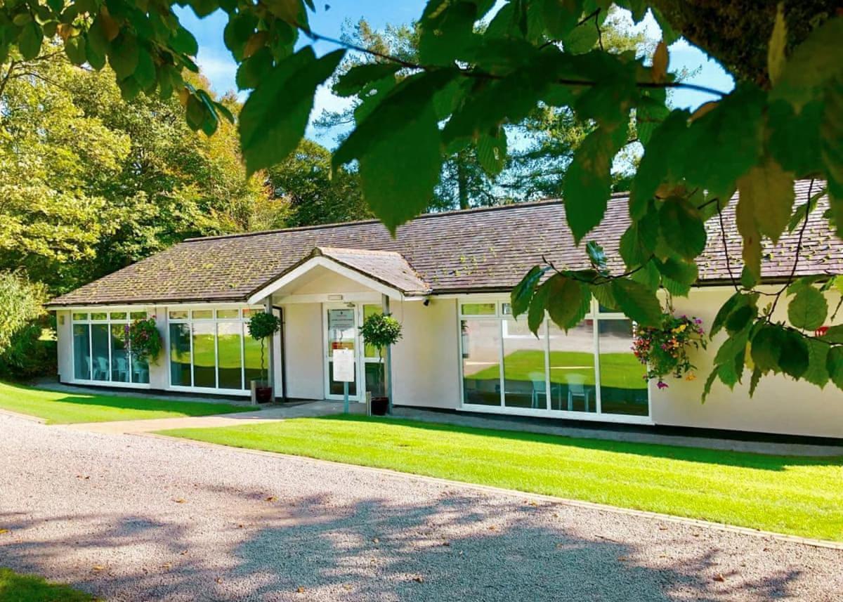 Woodovis Park Hotel Tavistock  Buitenkant foto